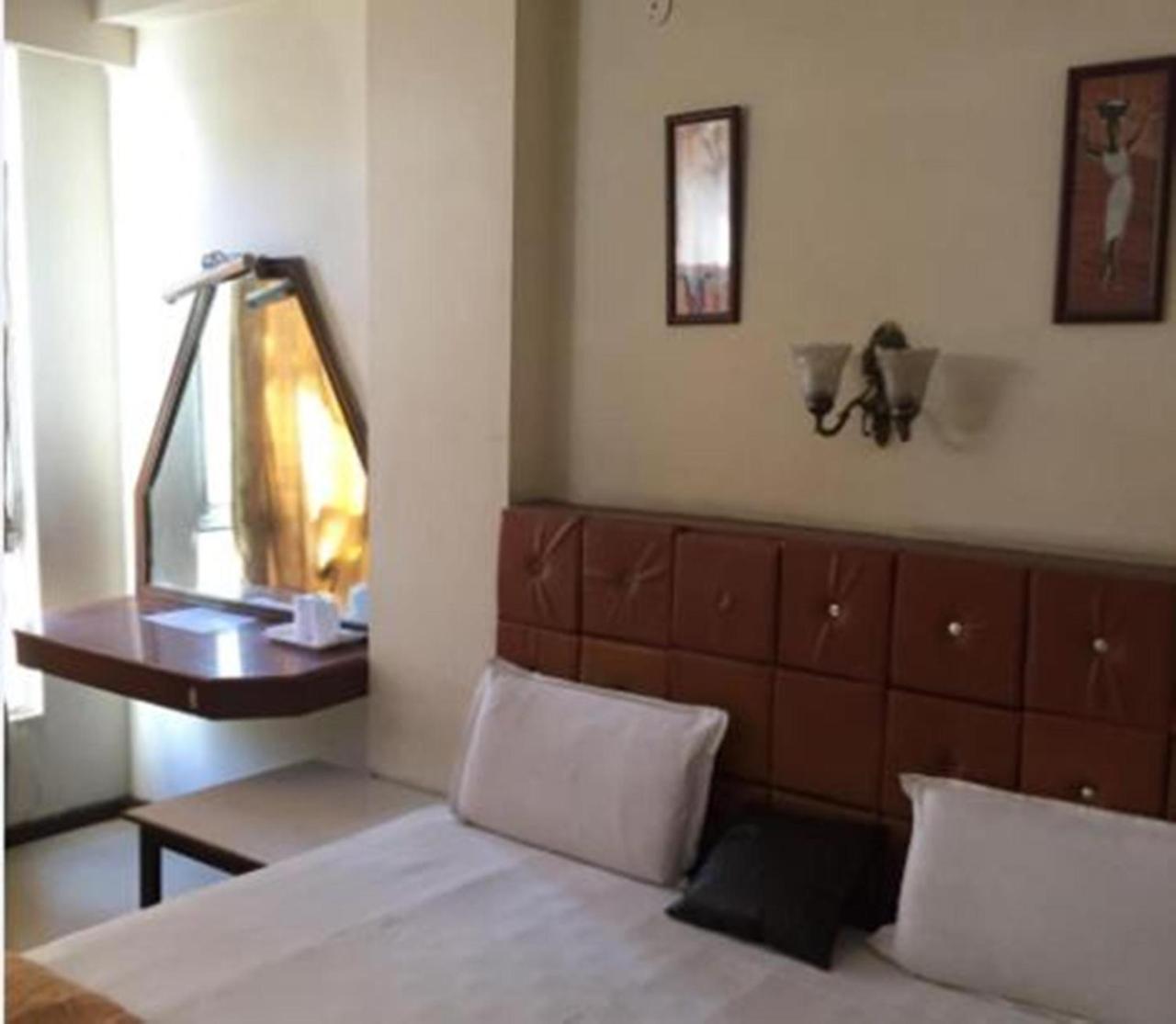 Hotel Shivalik Goldbhopal Zewnętrze zdjęcie