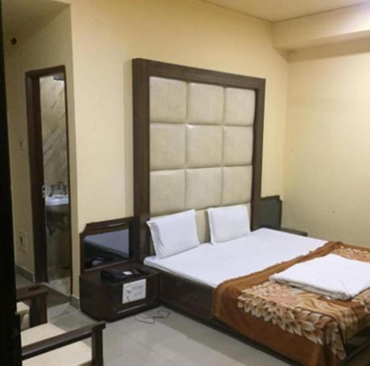 Hotel Shivalik Goldbhopal Zewnętrze zdjęcie